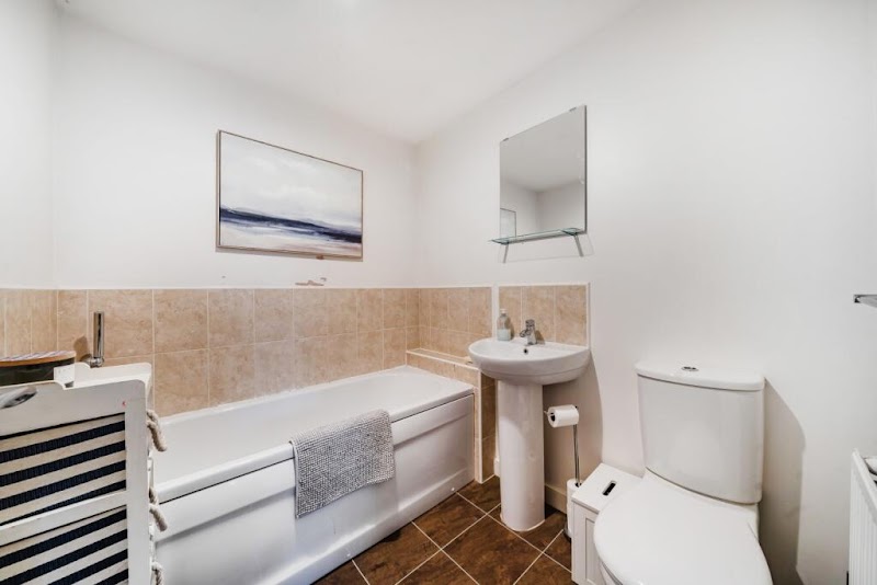 EweMove Estate & Lettings Agents in Hyde & Dukinfield
