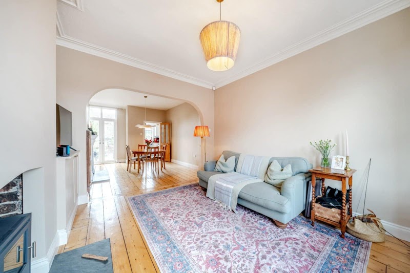 EweMove Estate & Lettings Agents in Sale