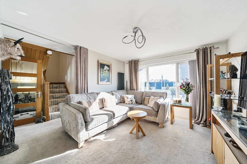 EweMove Estate & Lettings Agents in Sale