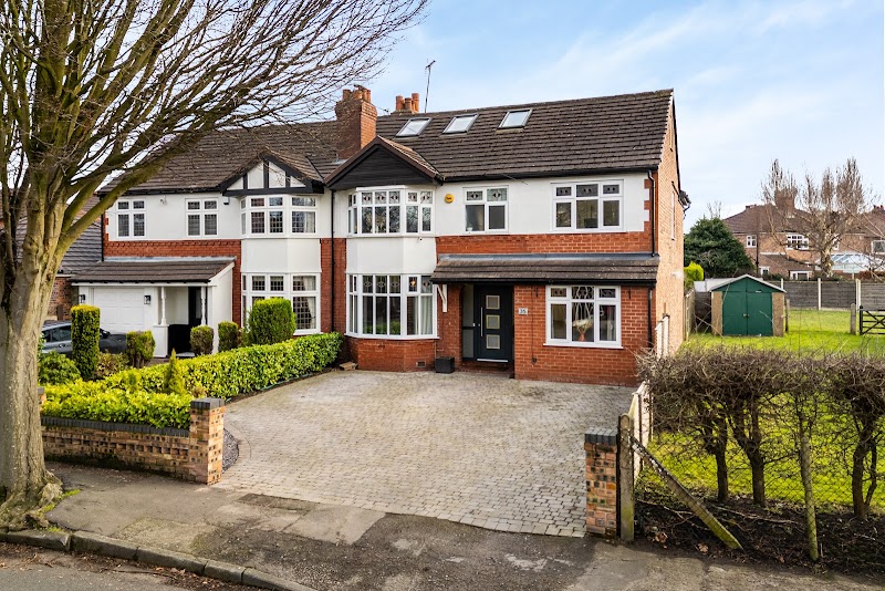Harry Pettener Personal Estate Agents