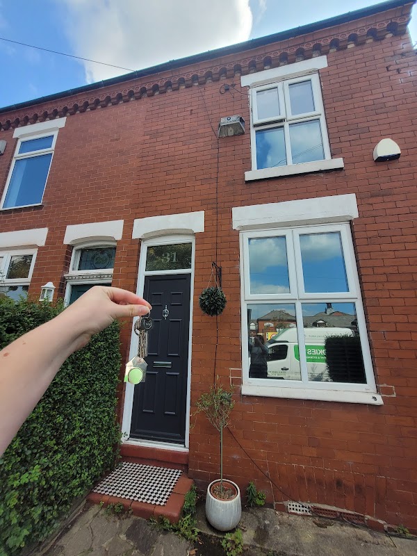 Leighton Snow Estate Agents