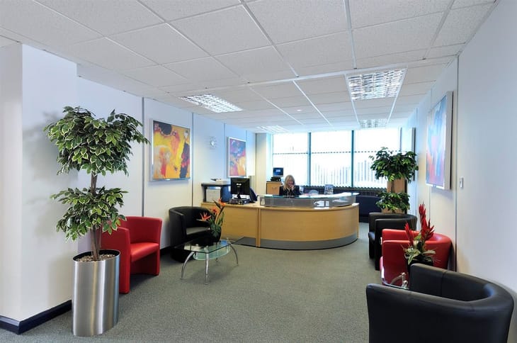 Office 6 & 7 Buildmain Business Centre