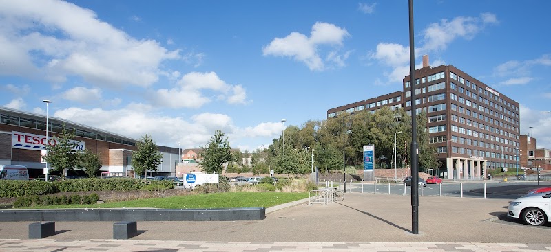 Office 6 & 7 Buildmain Business Centre